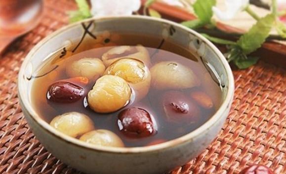 桂圓紅棗湯喝了會上火嗎？桂圓紅棗湯的益處和作用